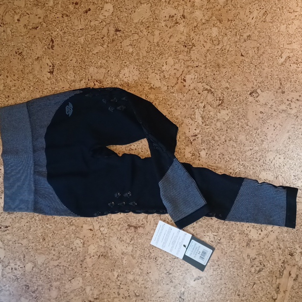 Engineered Life BIA Seamless High Waist Leggings Size M NWT